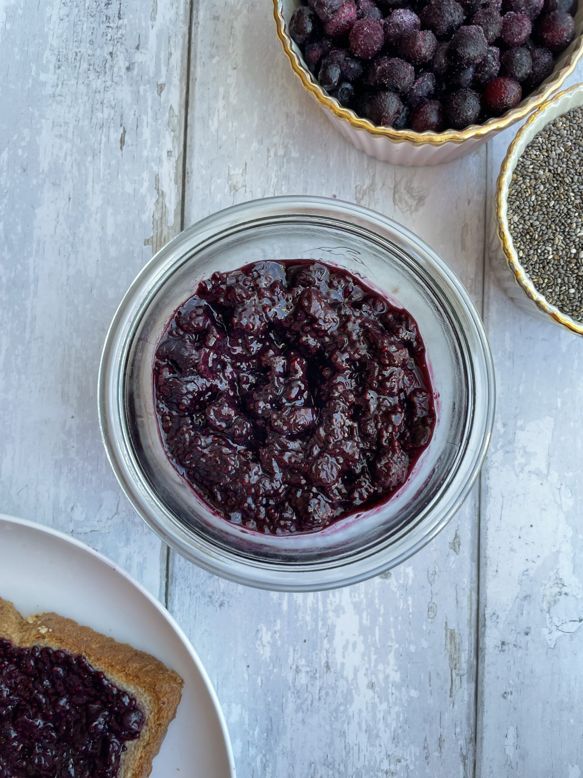 Confiture de bleuet sauvage et graines de chia Picture